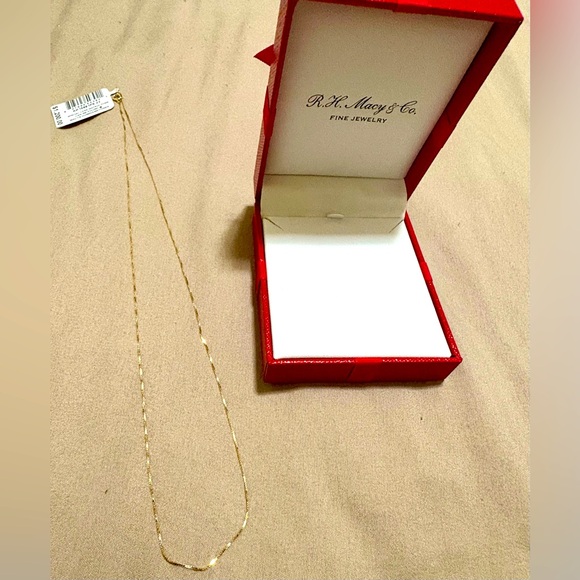 NEW! Macy’s Fine Box Chain Necklace.